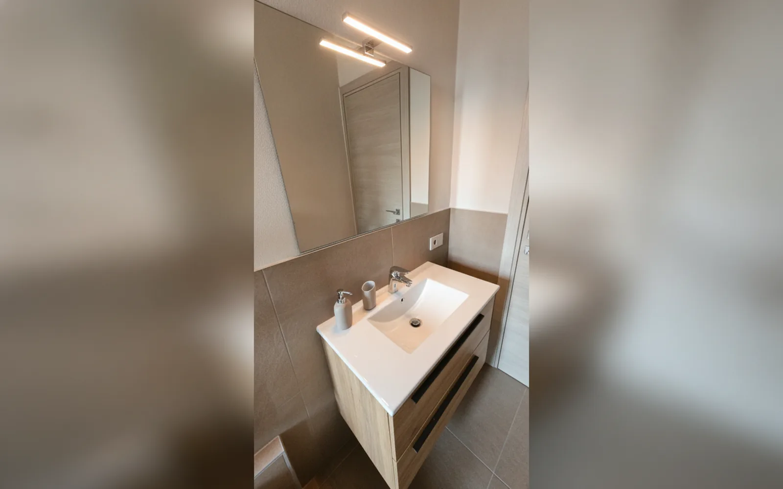 Camera con bagno privato — Jack Apartment Milan, Milano (Lombardia) (foto 7)